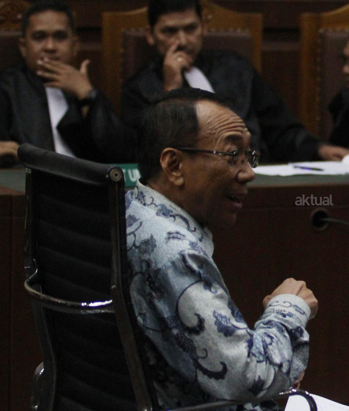 Jero Wacik saat menjalani sidang vonis terhadap dirinya di Pengadilan Tipikor, Jakarta, Selasa (9/2/2016).