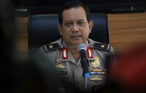 Karo Penmas Mabes Polri Brigjen. Pol Rikwanto memberikan keterangan tentang penangkapan terduga teroris Purwakarta di Mabes Polri, Jakarta, Senin (26/12/2016). Tim Densus 88 Antiteror Mabes Polri menangkap empat orang terduga teroris di dekat Waduk Jatiluhur, Purwakarta, Jawa Barat, Minggu (25/12). AKTUAL/Munzir