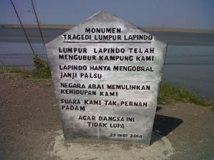 Monumen Tragedi Lumpur Lapindo Sidoarjo