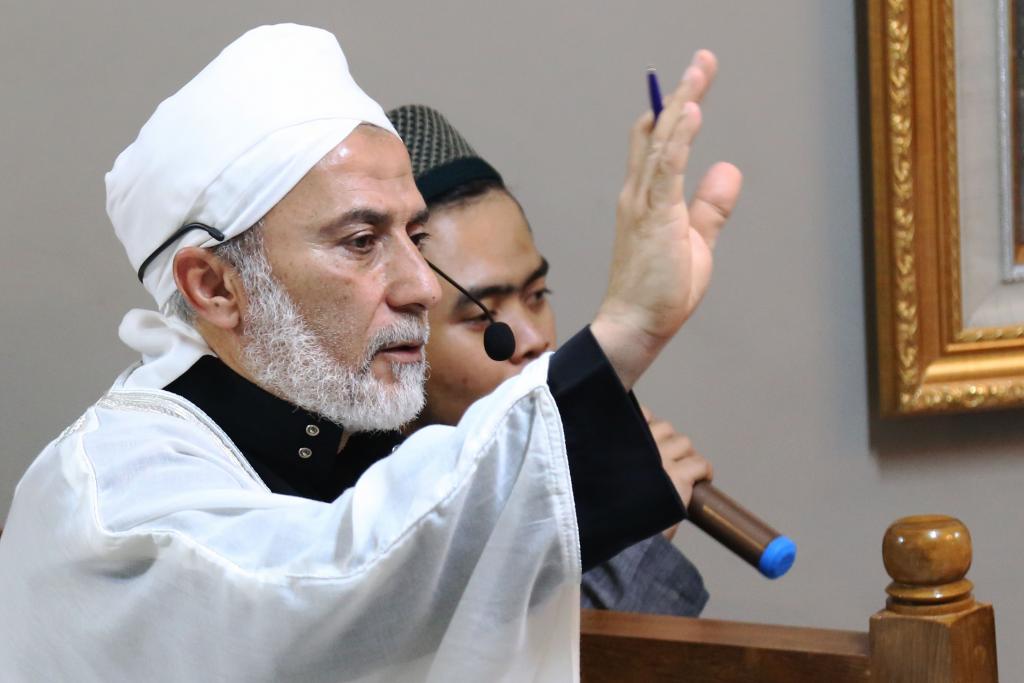 Syekh Yusri: Hati Seorang Mukmin - Terhangat Terpercaya